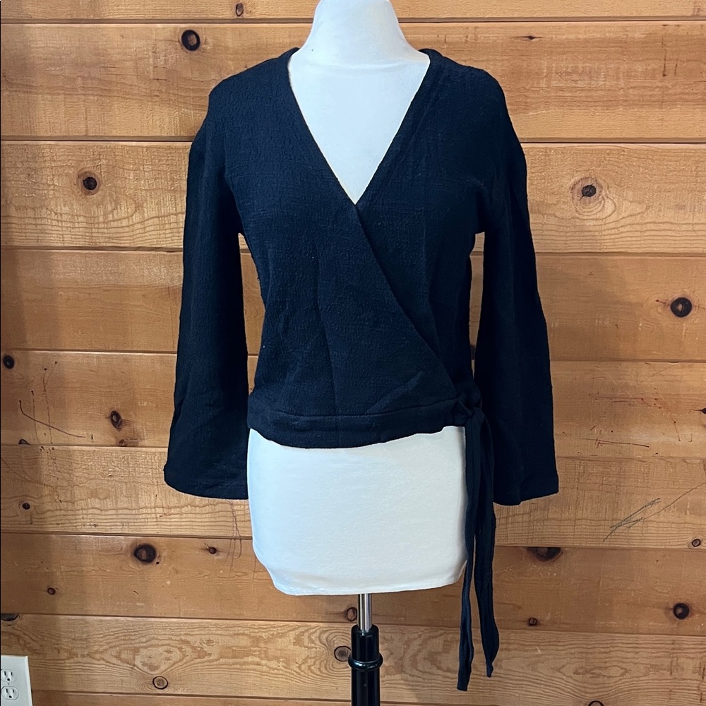 Madewell Texture & Thread wrap top in black